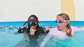 LESBIAN SEX WITH MY M0MM1 AND UNDERWATER BREATHING CONTROL
