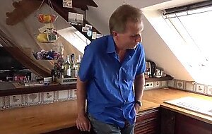 Stiefvater (50 ) fickt meine nasse muschi zum ersten mal