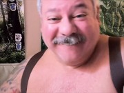 RETIRED COACH PLAYS WITH HIS ASSHOLE UP CLOSE AND SHOOTS BIG LOADS