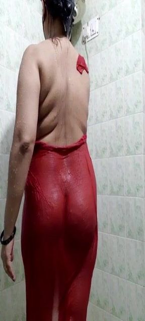 Indian chubby MILF teases us in the shower