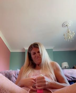 Aurora Dreams plays with her pink wand at home (FULL VIDEO ON OF)