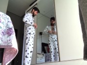 I TAKE OFF COW PIJAMAS TO TAKE A BATH