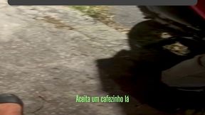 hotwife seduziu o moto uber deixou ele fuder sua buceta e cuzinho enquanto o corno estava escondido. no final marido aparece e pega eles no flagra