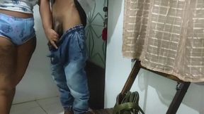 nao tinha dinheiro pra pagar a entrega e pagou com o cu