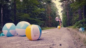 Cold Angel Customvideo Beachballs and Balloons 4K UHD Version