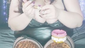 Nicki Pie and cigar