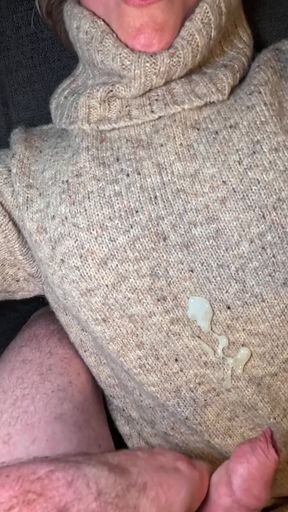 hot curvy lady in wool sweater, stockings and high heels fucked missionary pov cumshot - projectfundiary   Clip 1