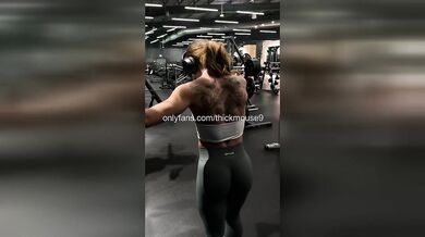 18yo British girl’s live stream blowjob fails with triple penetration cum shot leak