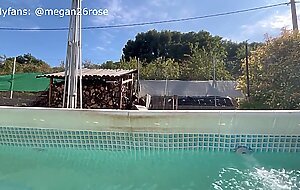 Pov shaking legs orgasm with pool water jet