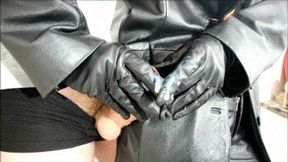 HJ Mistress in leather, when no wife at home WMV