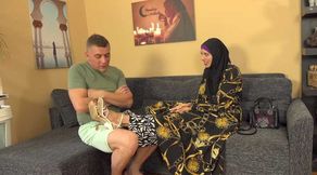 Hot babe in hijab babe spreads for her husband