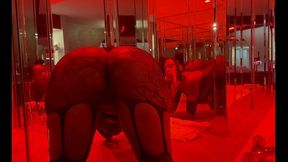 Marrijanee pierced pussy popping sipping