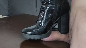 Queen Lytta Blond - SEXY Vinyl Boots CBT 3 - POV - AMATEUR - CBT - HIGH HEELS - BOOTS - COCK TRAMPLE - FOOT DOMINATION - FOOT HUMILIATION - BALLBUSTING - CUMSHOT - COCK SQUEEZE - COCK STOMP - (720p)