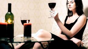 ”Sade Mare fingers her shaved cunt”