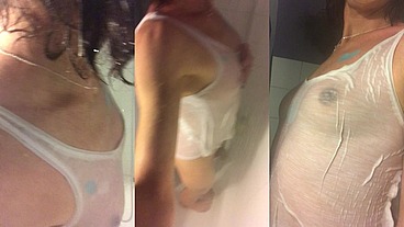Une douche tellement chaude !! Rejoins moi en devenant Fan