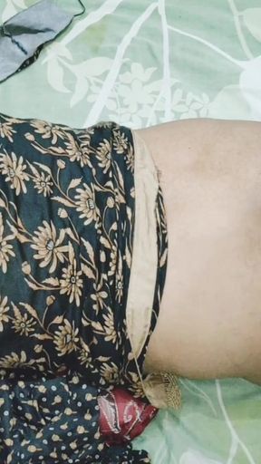 Bhabi ki Chudai ( Part 1 ) Gand me Ronay lagi   Clip 1