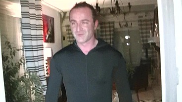 mon pote Redwan baisé son beau perej'ai surprise mon pote Redwan au réveil en...