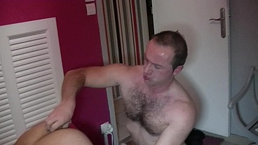 mon pote Redwan baisé son beau perej'ai surprise mon pote Redwan au réveil en...