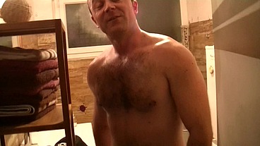mon pote Redwan baisé son beau perej'ai surprise mon pote Redwan au réveil en...
