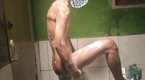Bubble Bath Sensation with Playful Fingers