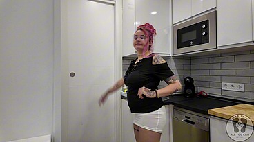 4K PEE DESPERATION GIRL FINISH WITH A GLASS PUSSY PISS PLAY