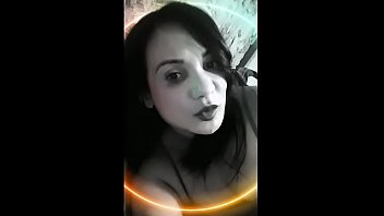 Bianca em transmiss&atilde_o ao vivo com seus f&atilde_s.