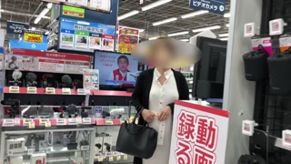 『個人撮影』巨乳熟女にピタッと白ワンピでノーブラ散歩＆お買い物♡ポッチが。 japanese/hentai/asian/milf/step mom/big tits/日本人/熟女/巨乳/素人/潮吹き