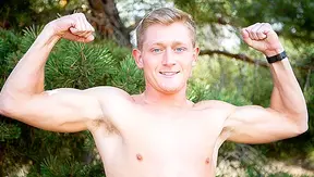 Blonde Heat: Noahs Steaming Solo Show – Jack Off LIVE on CorbinFish