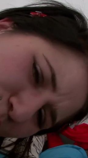 Cute lez teen gets her pussy licked and toyed