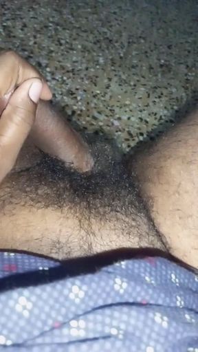 Desi Aunty with Pussy Hole Sucking Cream