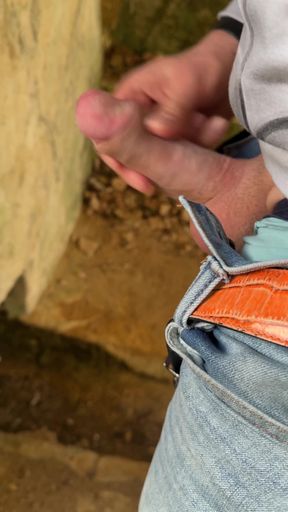quick wank in the ruins with cumshot, big uncut dick