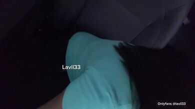 En mi auto portándome mal Mi azul @lavil33