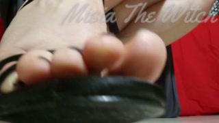 Giantess Mistress Pov crush of the sole licker slavebug