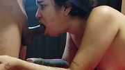 Masaje terapéutico termina con una follada de garganta