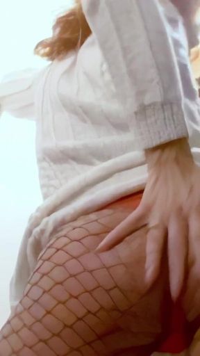 Ann-lorca: Horny MILF Redhead Ann Lorca Doing a Hot Striptease in the Stairs