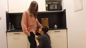j encule une trans dans sa cuisine