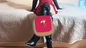 Spunk-filled mouthful for a seductive amateur in high boots