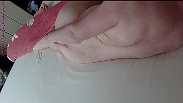 Notgeil am Morgen im Bett von Nylonjunge