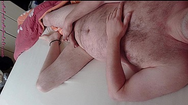 Notgeil am Morgen im Bett von Nylonjunge
