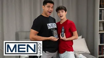 Hunky Andre Stone barebacks twink Sam Ledger doggystyle with cock ring