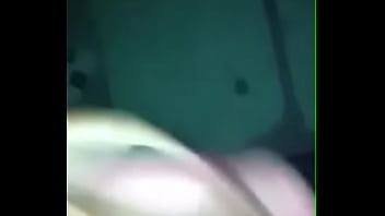 Edinho gozando no ch&atilde_o
