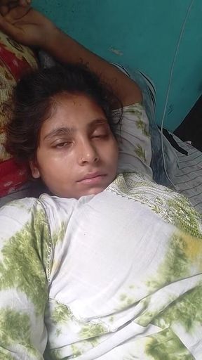 Muh Me Gira Diye or Mai Chat Gayi