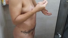 o chuveiro nao tava esquentando,sorte que meu primo estava em casa e veio me ajudar