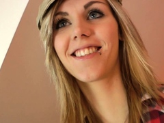 Amateur Blonde Teen Plays Solo with Toy Webcam Porn