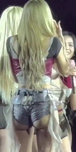 Thai dancer shows off her tight ass