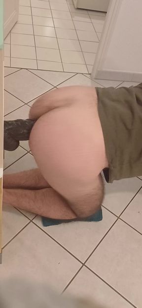 Big Anal Dildo Solo Amateur