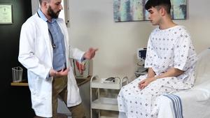 DoctorTapes: Cuban Doctor Helps American Rob