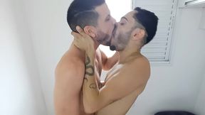 esse safado me deixou de pernas bambas de tanta rola que levei