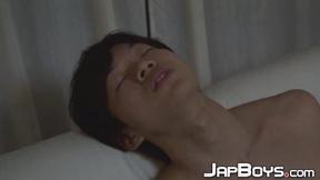 Japanese guy shoots his load after receiving a blowjob