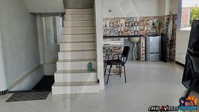 dia de sorte para o encanador achando que so ia fazer o reparo na pia mas a safada quando viu aquela vara nao aguentou e caiu de boca dando bem gostoso - marcio baiano